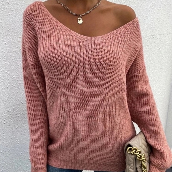 Pink knit sweater with sexy lace up back - Picture 5 of 6